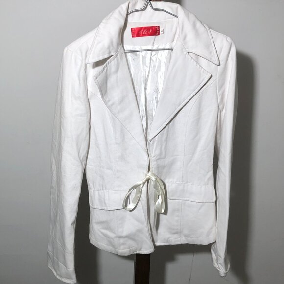 S&G Apparel White blazer - tie closure - Size L - Picture 1 of 4
